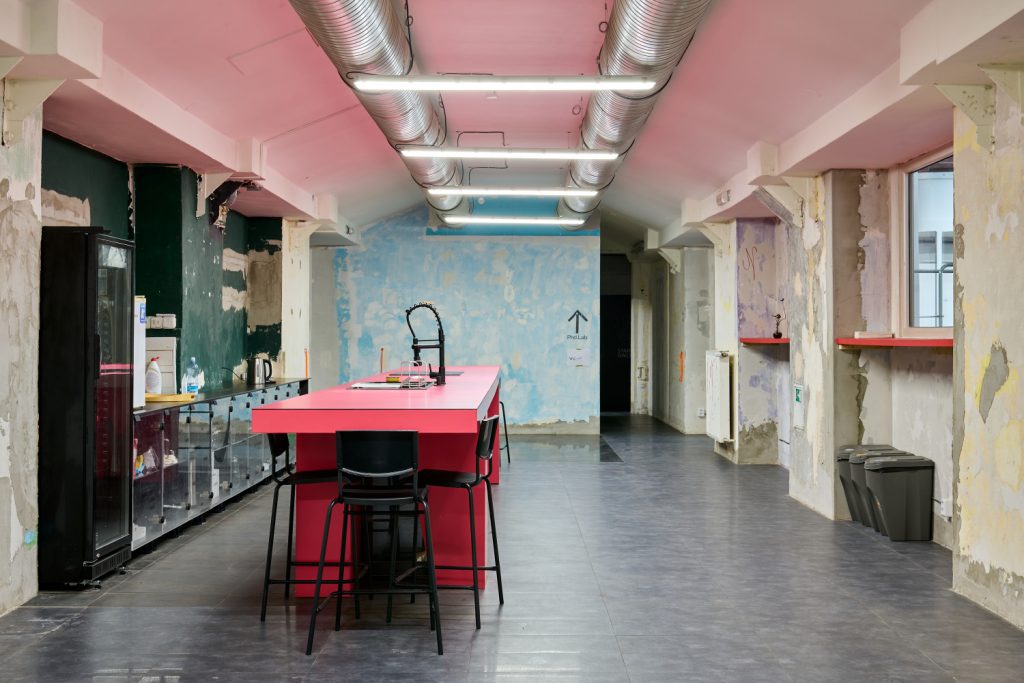 <p>AVU Veletržní – bar</p>
